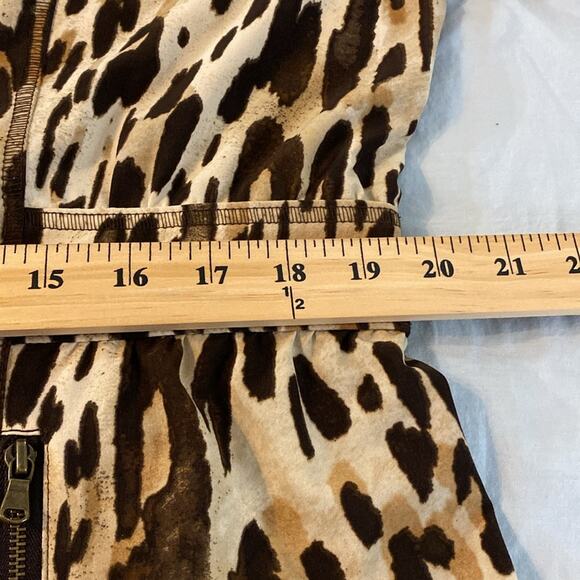 Zenergy by Chico’s Lightweight Animal Print Zip Front Jacket Size Large - Picture 5 of 7
